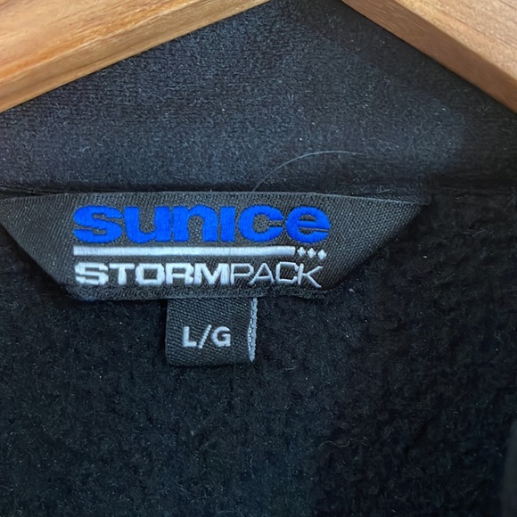 Pullover - Picture 2 of 3